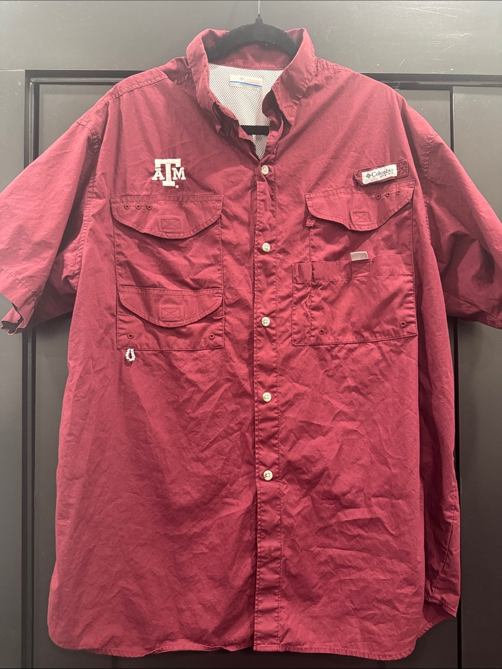 Columbia Maroon Short-Sleeve Fishing Shirt with Texas A&M Logo Size Large